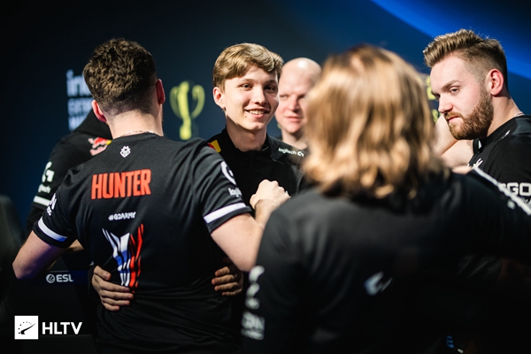 一张照片 一张照片