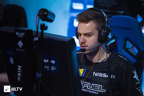 具指向性 具指向性